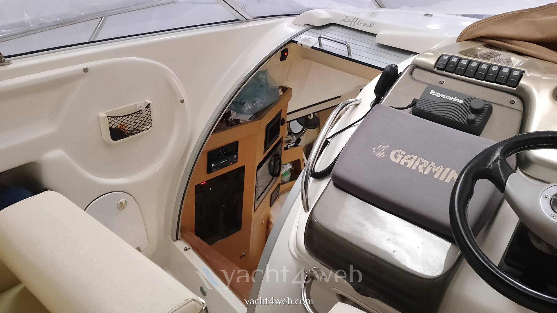 Cranchi Zaffiro 32 Motorboot gebraucht zum Verkauf