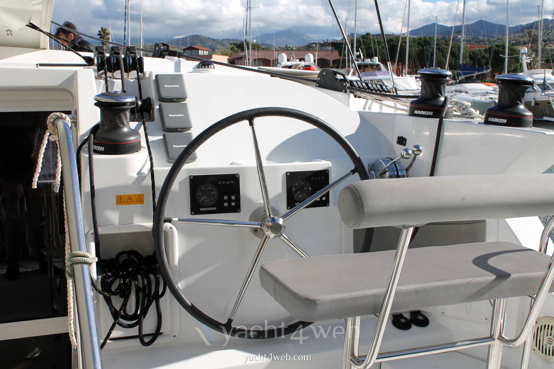 Lagoon 421 cat Sailing boat used for sale