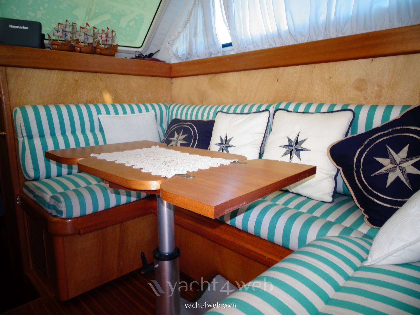 Portofino marine Portofino 750 ht Моторная лодка используется для продажи
