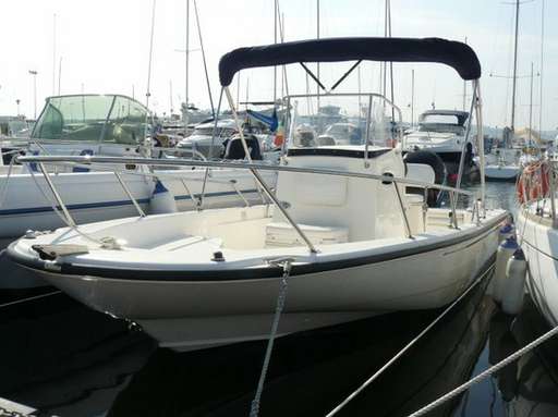 Boston whaler Boston whaler 220 daunteless