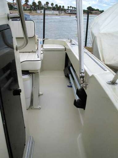 Boston whaler Boston whaler Outrage 17