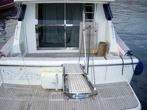 Uniesse marine Uniesse marine Fly 42