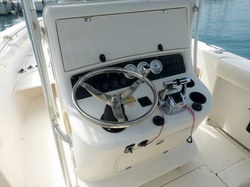 Boston Whaler Boston Whaler Outrage 270