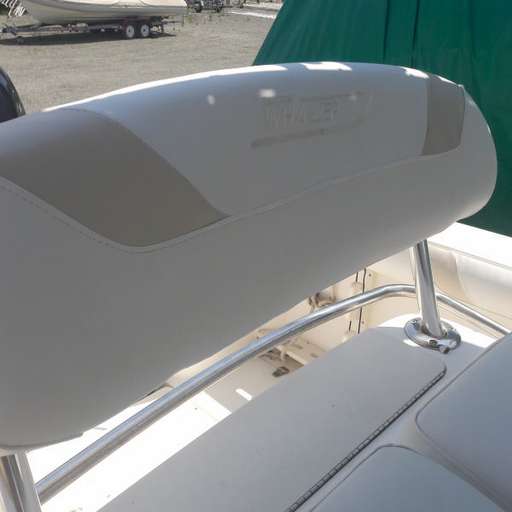 Boston Whaler Boston Whaler Outrage 270