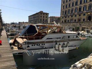 Raffaelli Yachts Cabinato in legno USATA