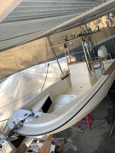 BOSTON BOSTON WHALER Boston 20 Outrage