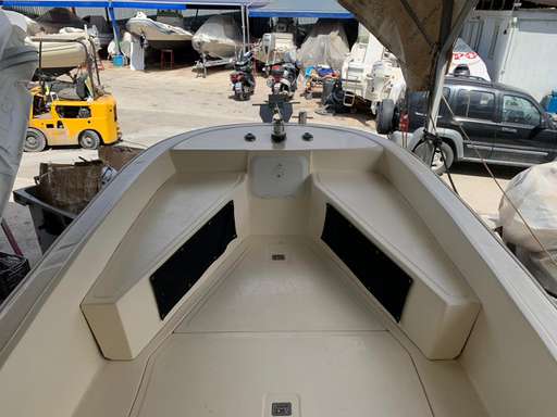 BOSTON BOSTON WHALER Boston 20 Outrage