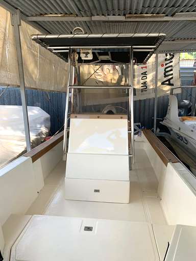 BOSTON BOSTON WHALER Boston 20 Outrage