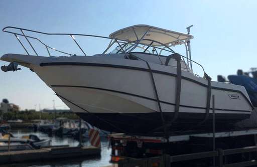 Boston Whaler Boston Whaler BOSTON WHALER Boston 255 Conquest