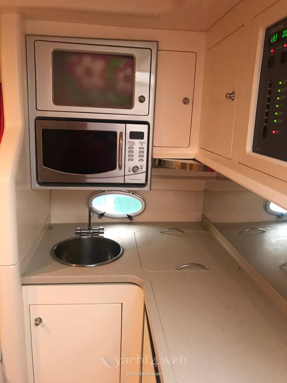 Sessa C 35 Im Inneren: Detail