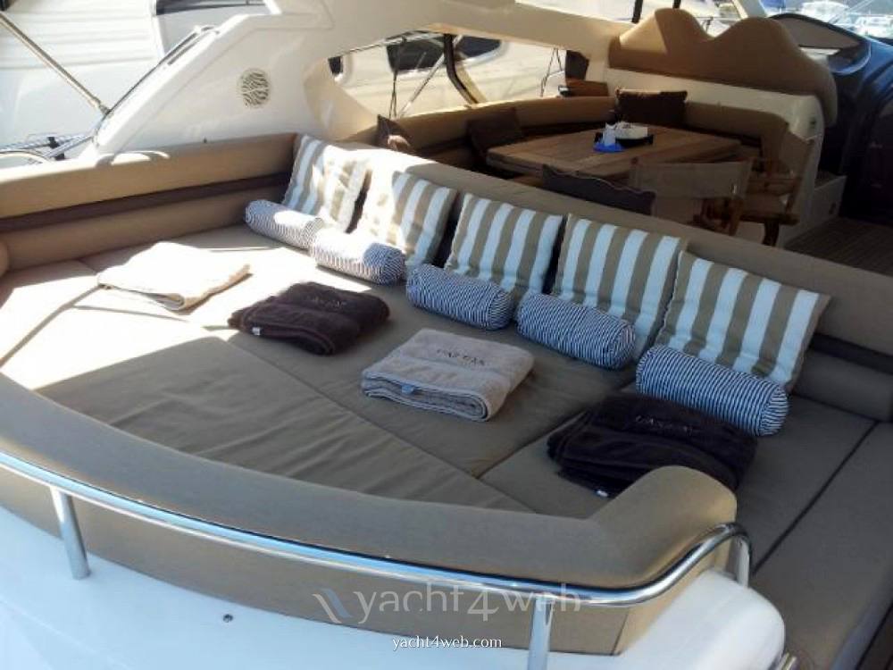 SUNSEEKER Predator 68