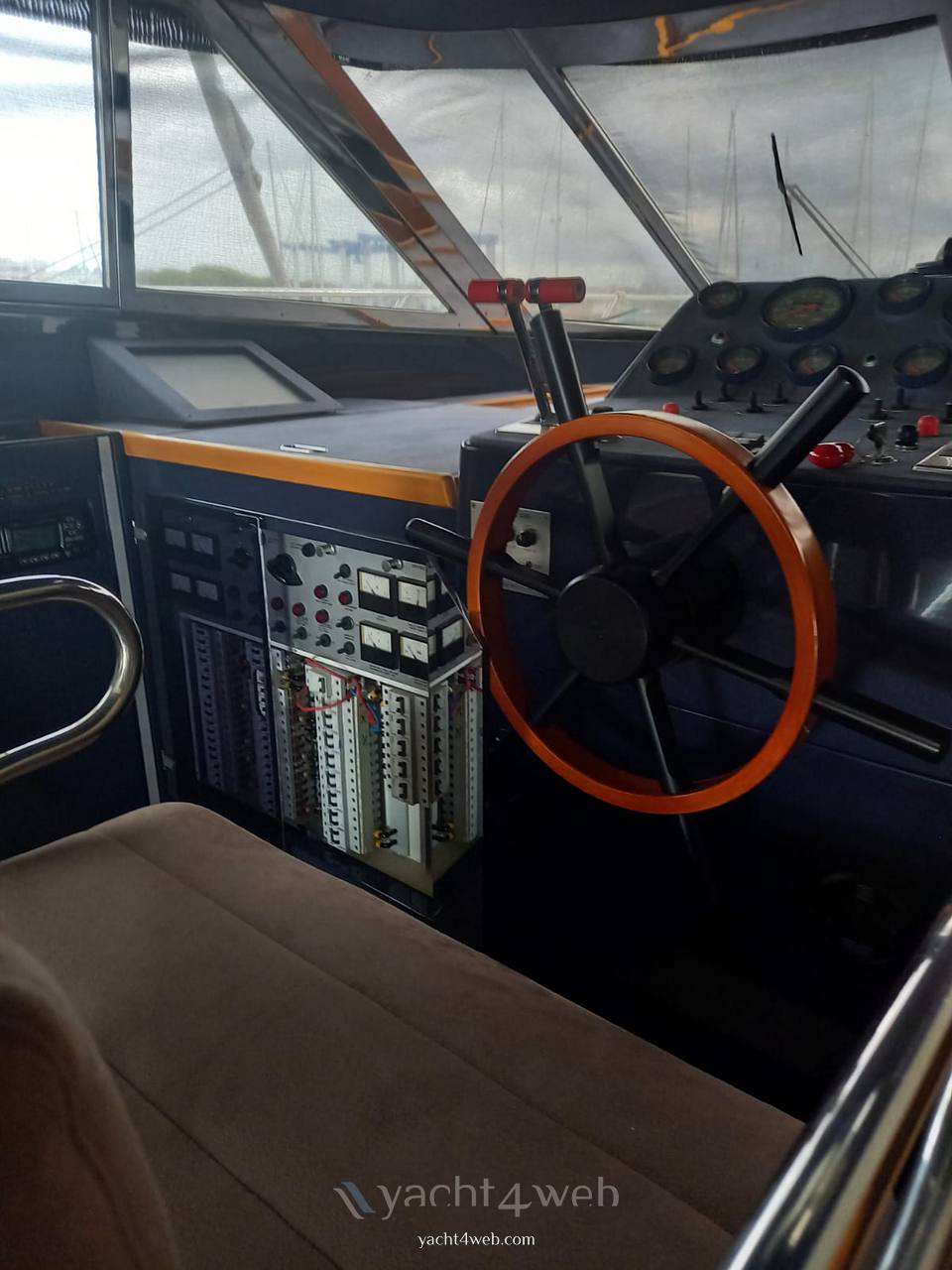 Riva Furama 58 Motorboot gebraucht zum Verkauf