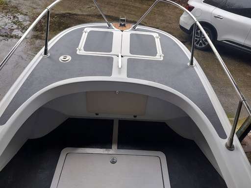 Boston Whaler Boston Whaler Outrage 21