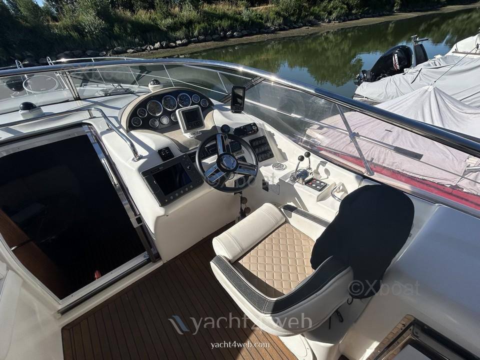 Bavaria 37 sport Моторная яхта