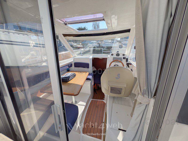 Beneteau Antares 6.80 照片