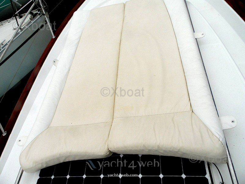 Beneteau Ombrine 960 قارب بمحرك مستعملة للبيع