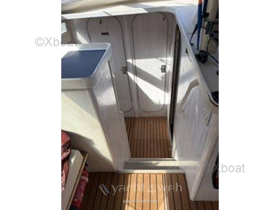 Beneteau Antares 1020 fly Моторная яхта