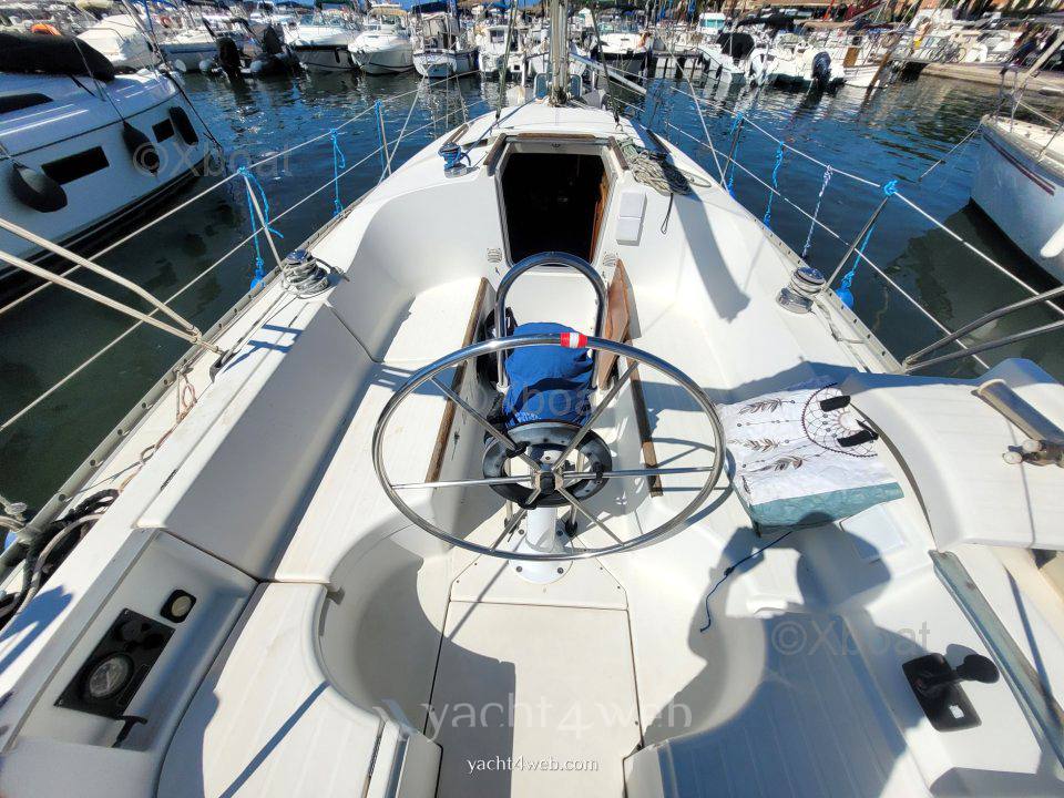 Beneteau Oceanis 321