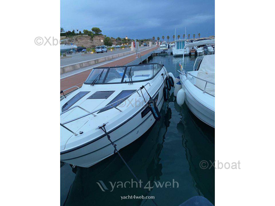 Quicksilver Activ 805 cruiser