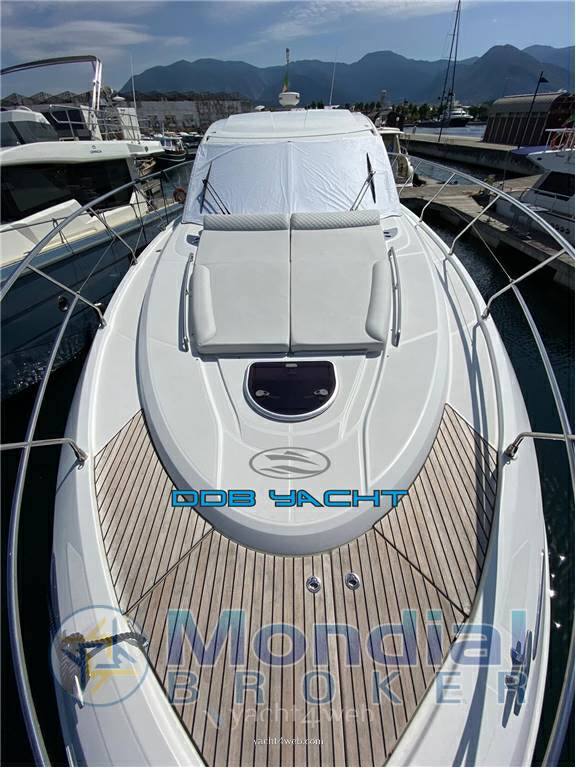 Beneteau Montecarlo 49 granturismo hard top Motorboot gebraucht zum Verkauf
