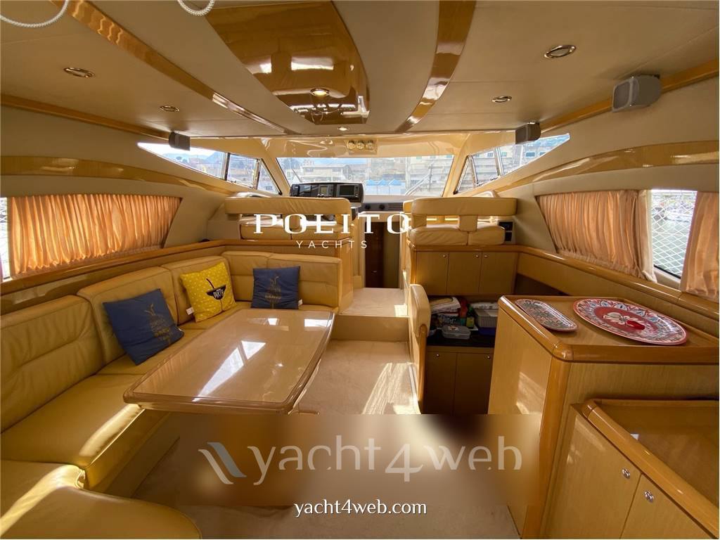 Ferretti 460