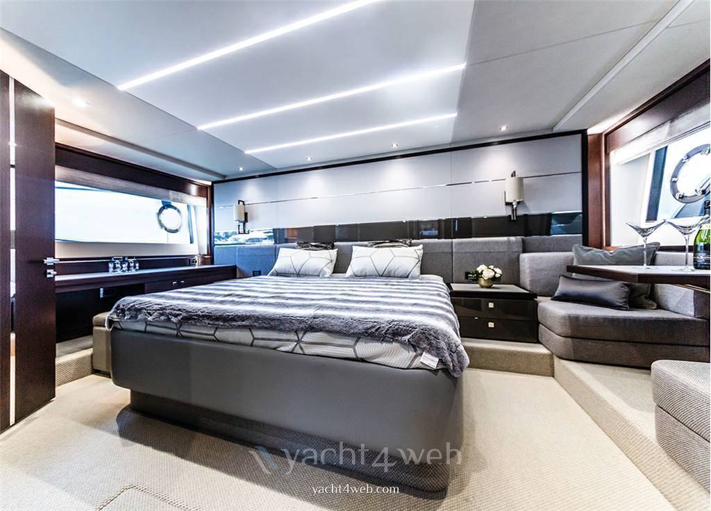 Sunseeker 74 sport yacht 机动船