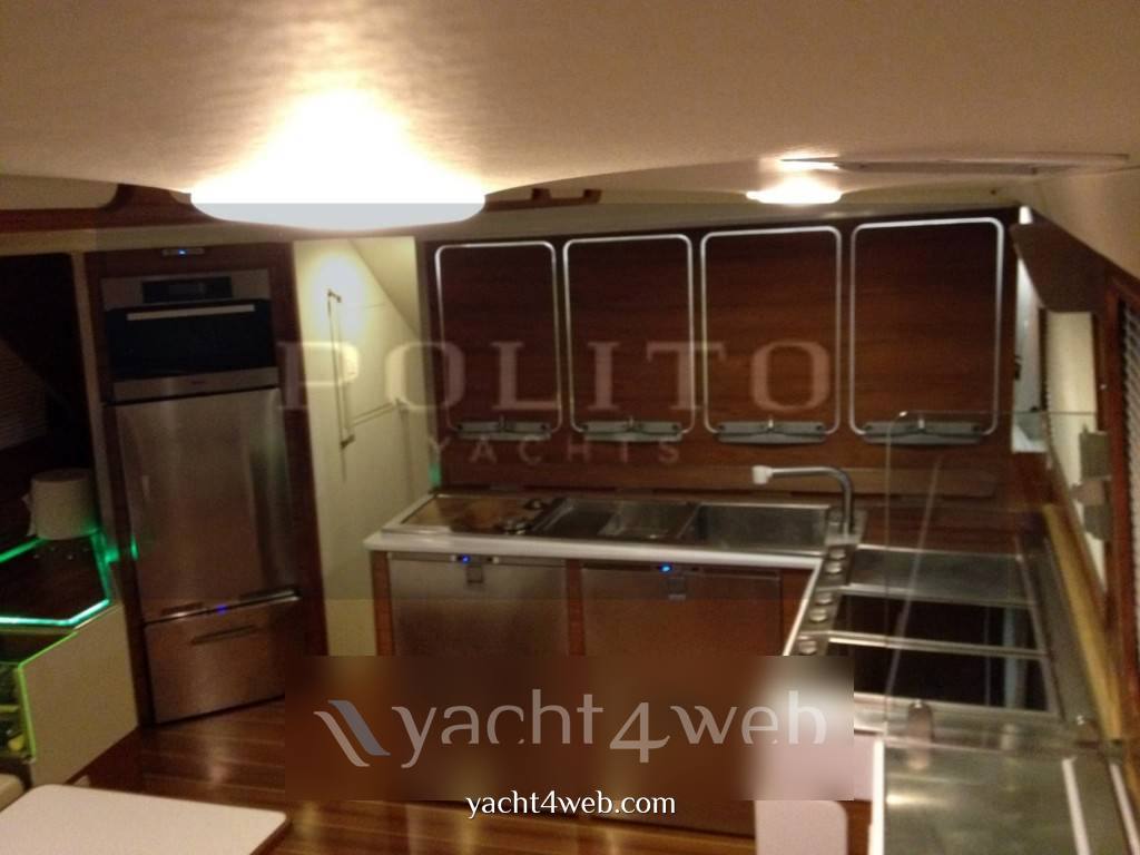 Viking yacht company Viking 51 используется