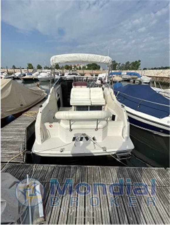 Maxum 2300 scr Barca a motore usata in vendita