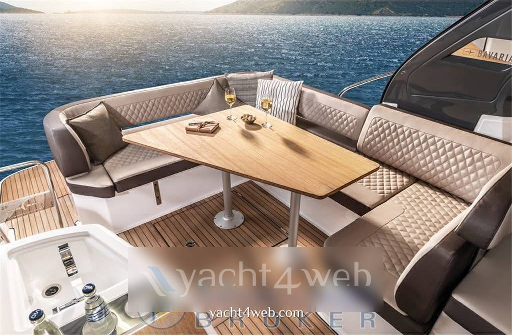 Bavaria S33 ht barco de motor
