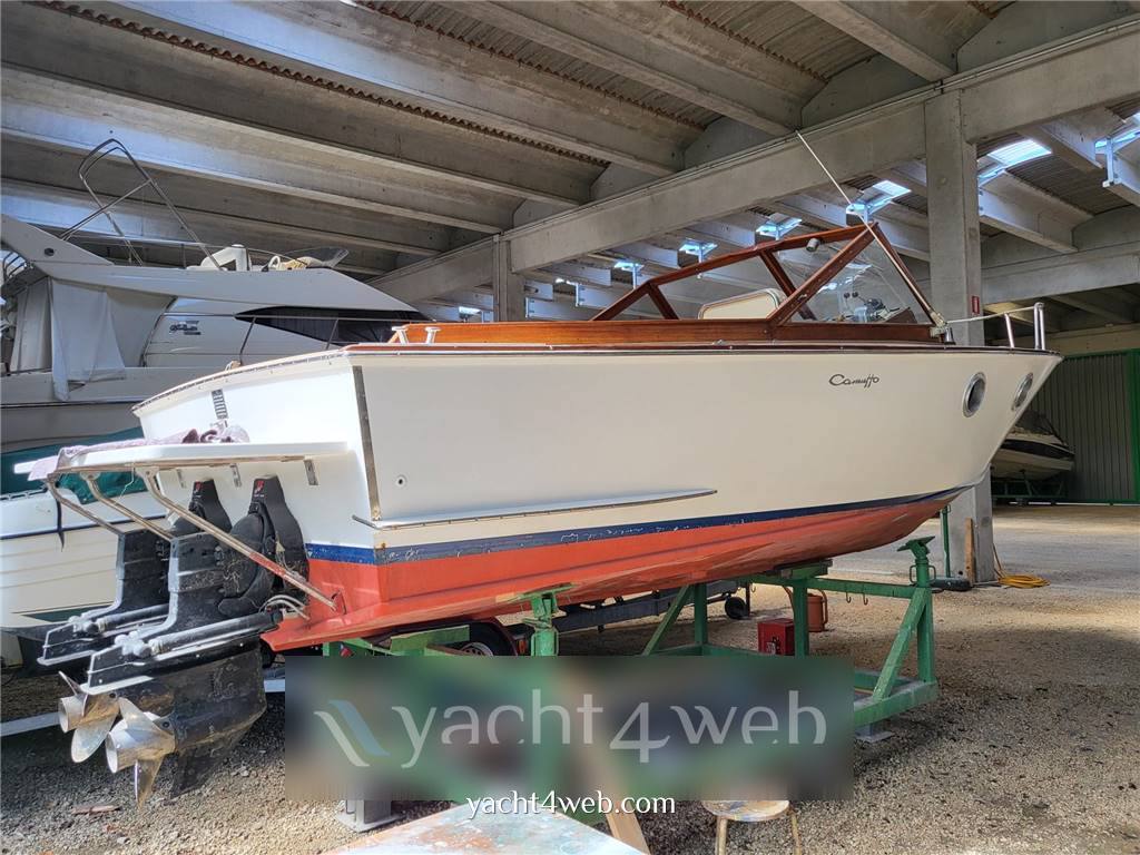 Camuffo Open 750 Моторная лодка используется для продажи