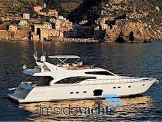 Ferretti Yachts 681