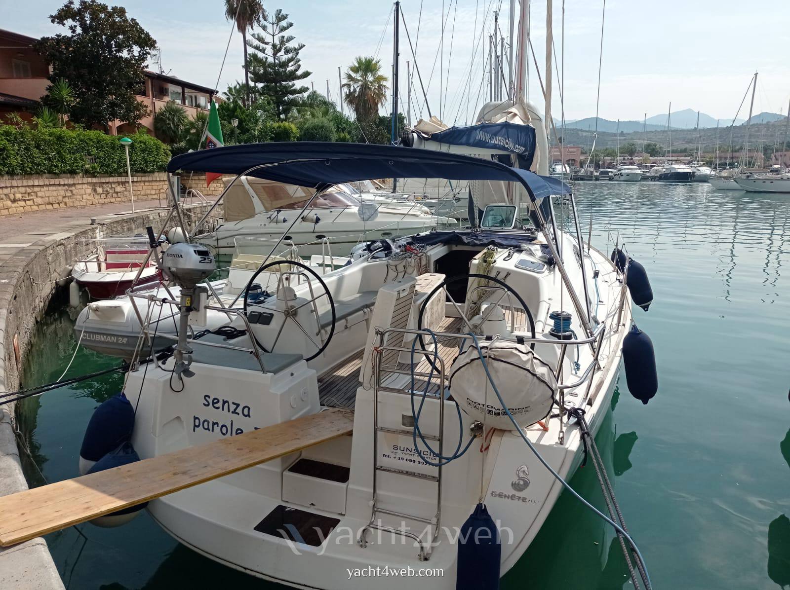 BENETEAU Oceanis 40 Barco de vela usado para venta