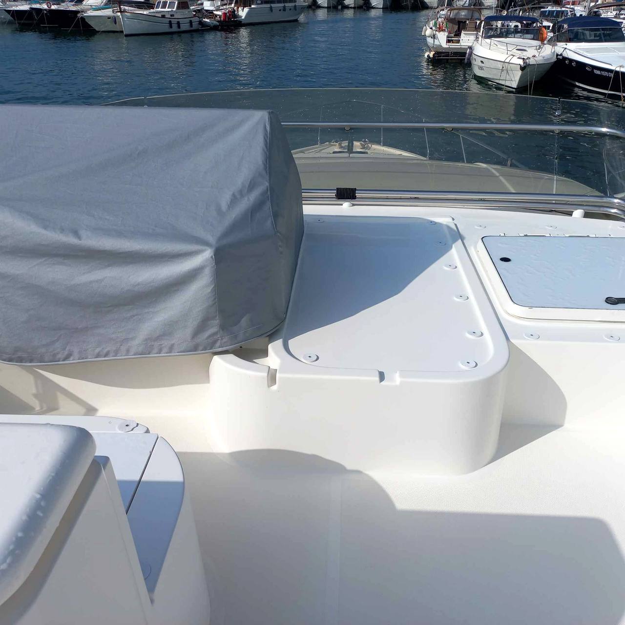 Ferretti Yachts 550 bateau à moteur