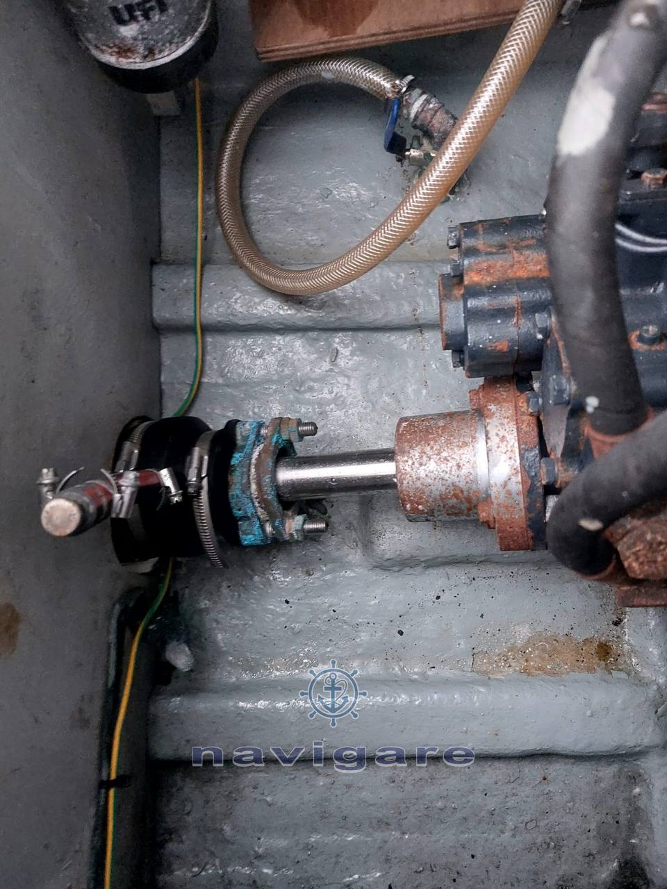 Sette mari F 27 fly america barca a motore