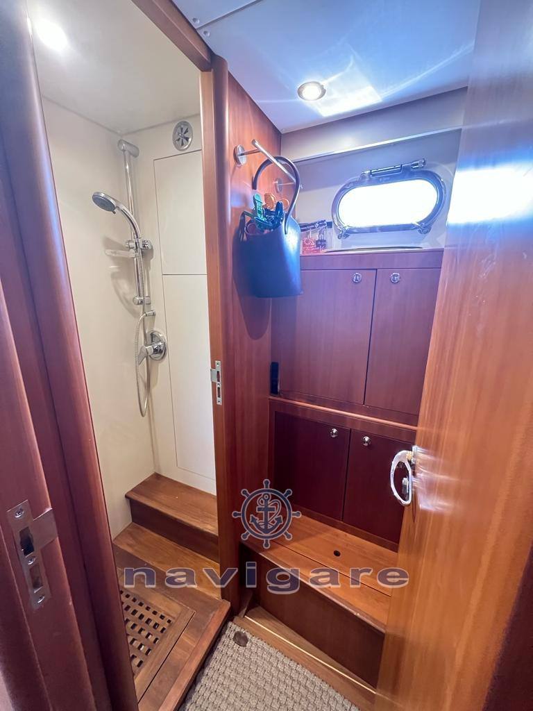 Cayman 38 wa Hummer-Boot