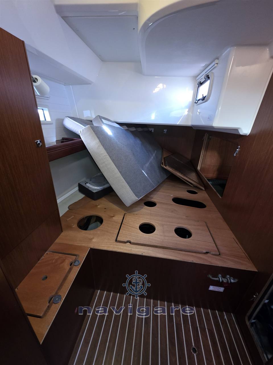 Bavaria 46 cruiser style