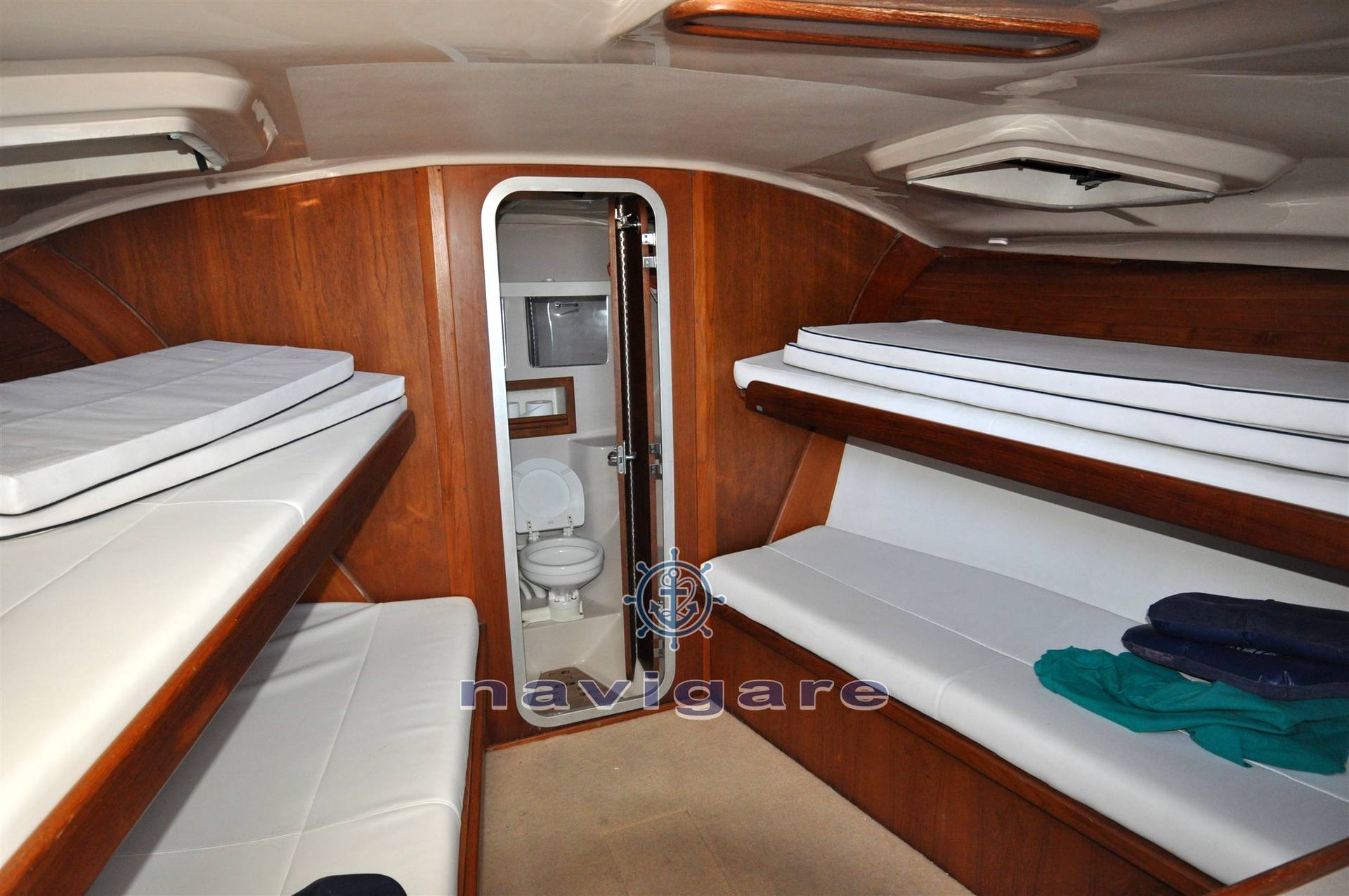 Luhrs 28 open