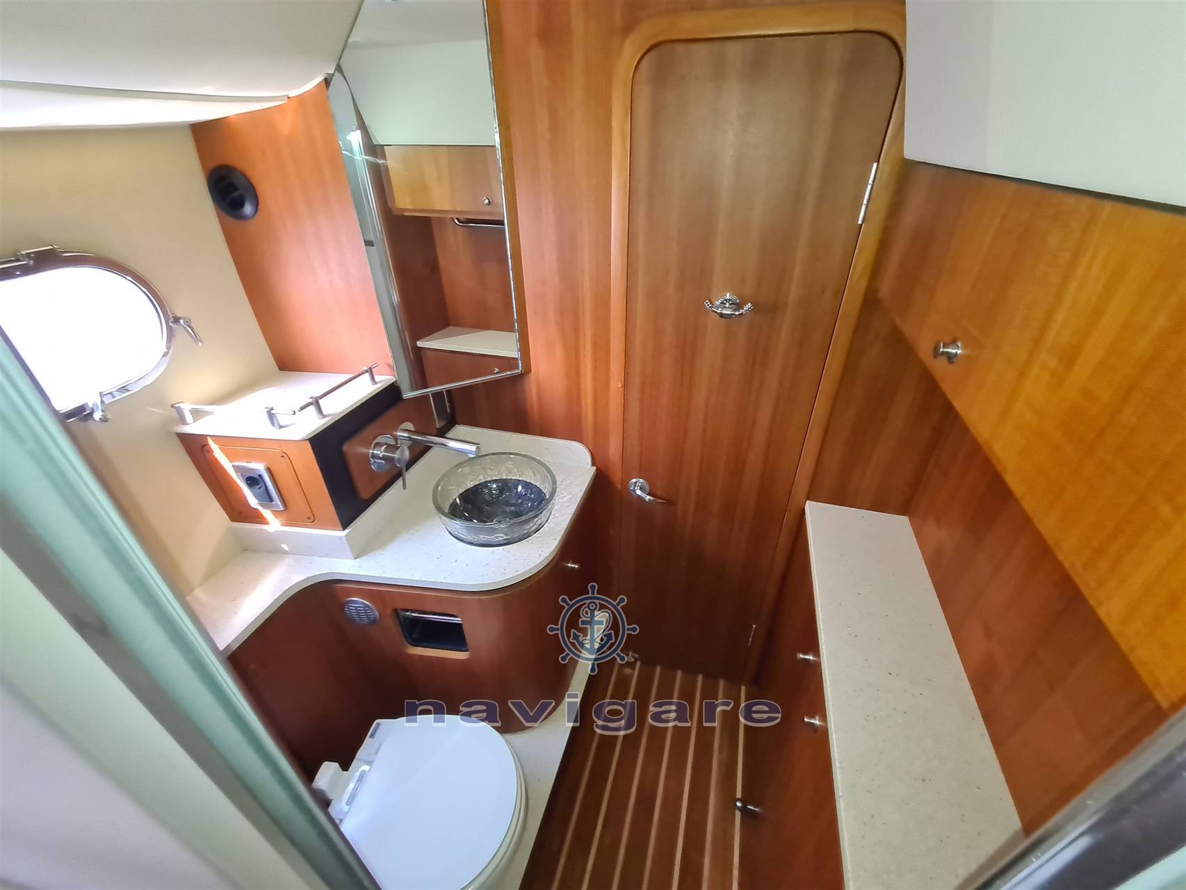 Tiara yachts 3900 sovran