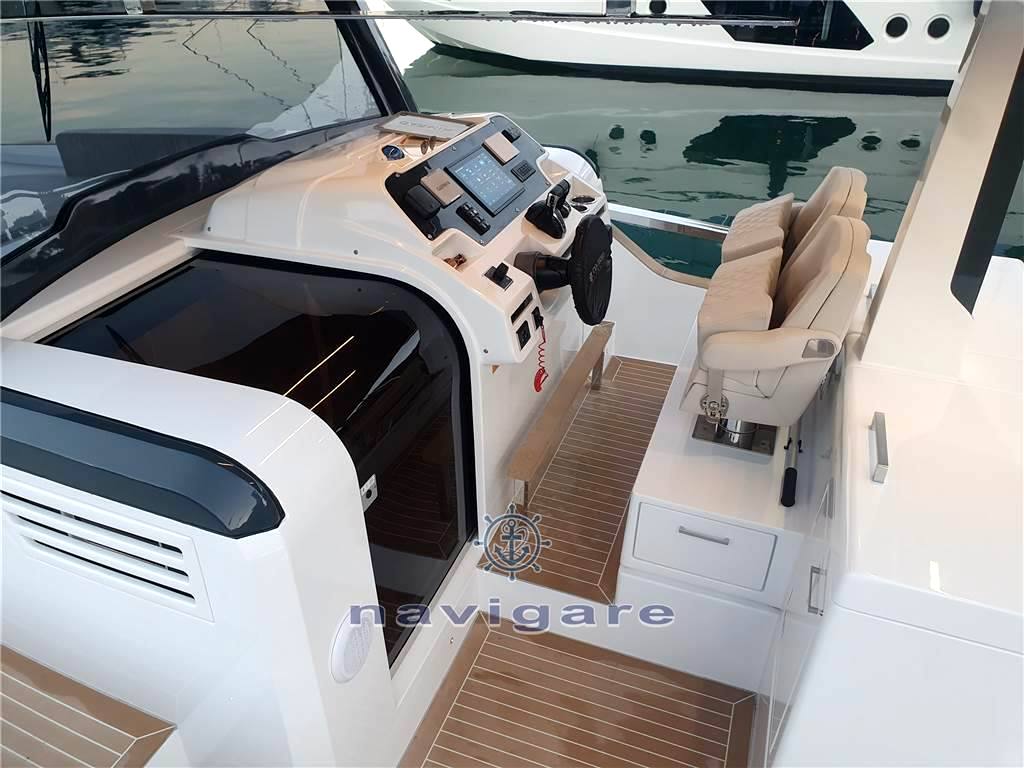 Lion yachts F36 open sport