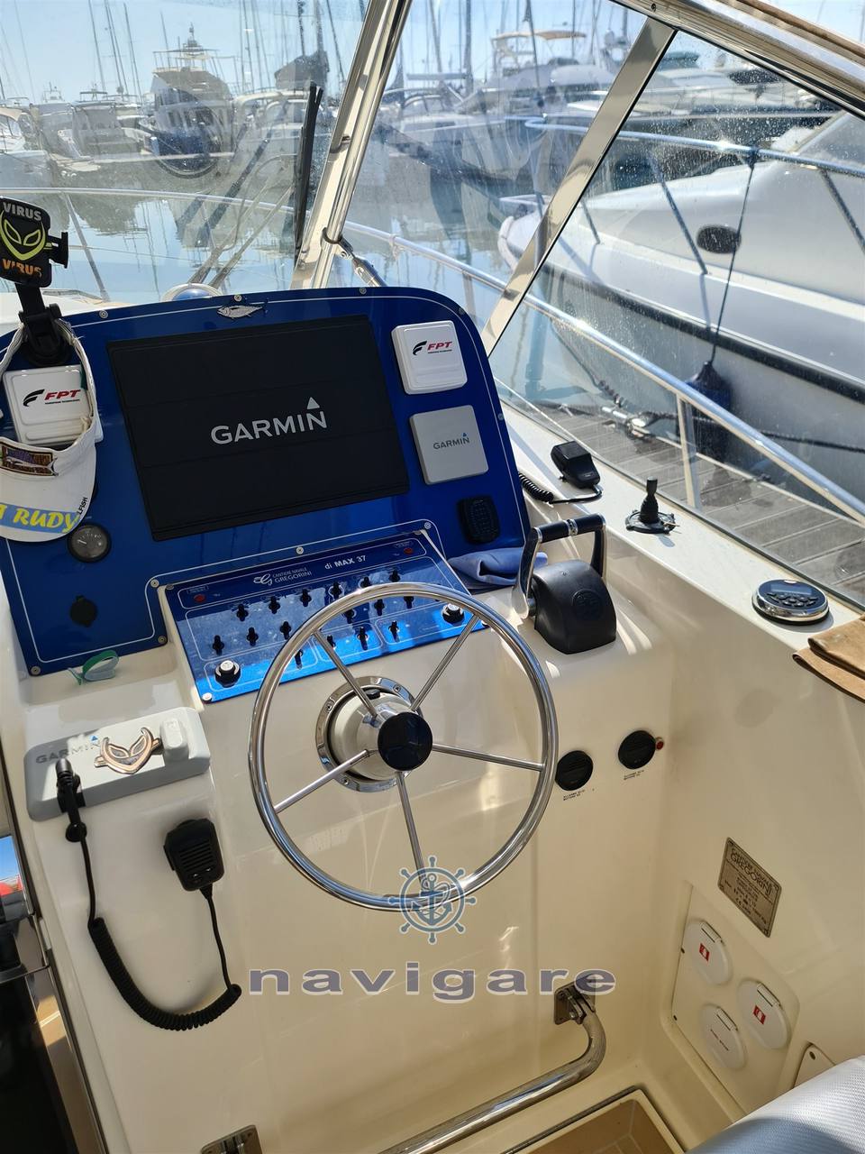 Cantiere gregorini Di max 37 hard top Barco a motor usado para venda