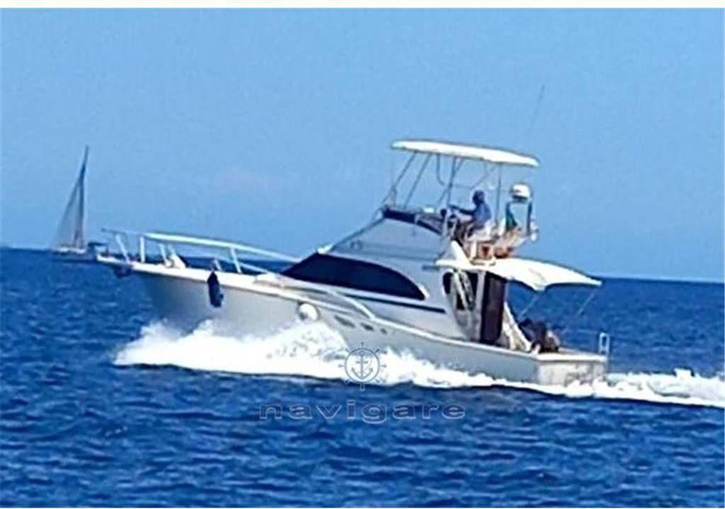 Luhrs 32 convertible صيد السمك في المياه المالحة