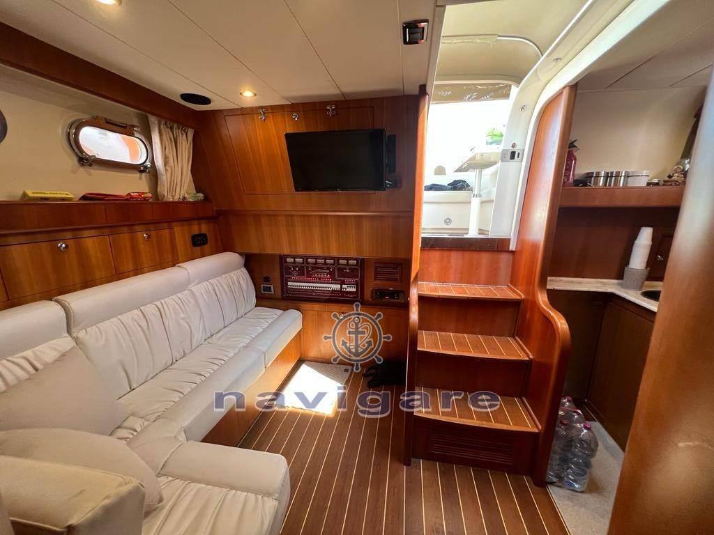 Cayman 38 wa Motor boat used for sale