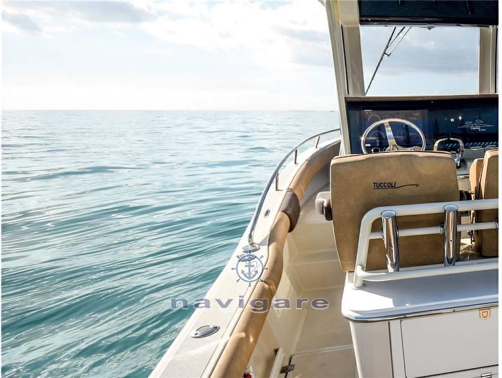 Tuccoli Marine T250 capraia motor boat