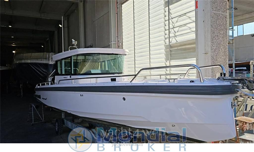 Axopar 28 cabin Motorboot gebraucht zum Verkauf