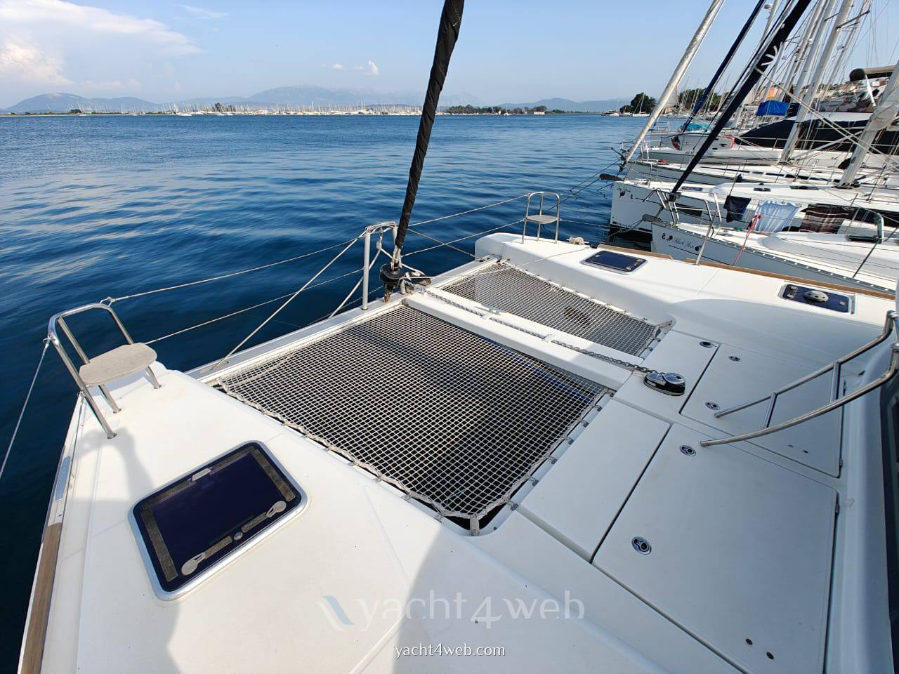 Lagoon Lagoon39 Парусная лодка используется для продажи