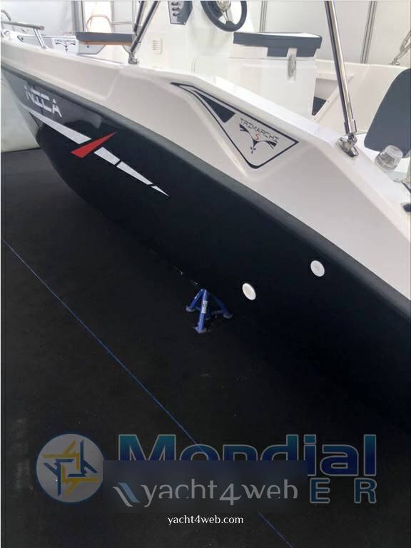 Trimarchi Nica (new) barco a motor