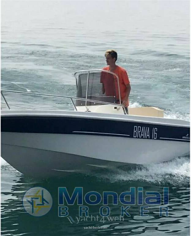 Noleggio charter mingolla 16 open senza motore sul lago di garda nuova Моторная лодка