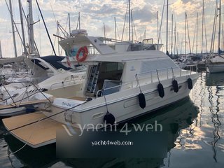 Ferretti Yachts 39