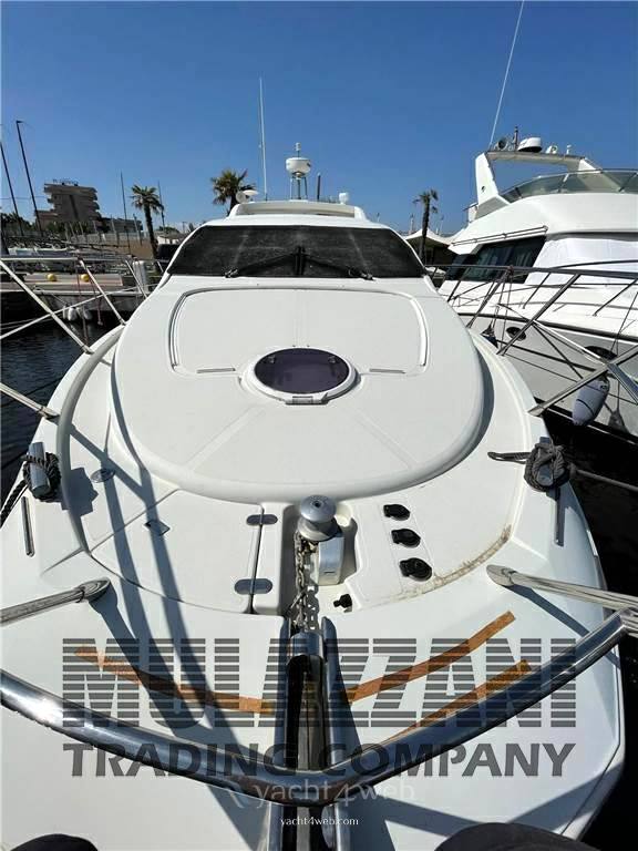 Azimut 43s barca a motore