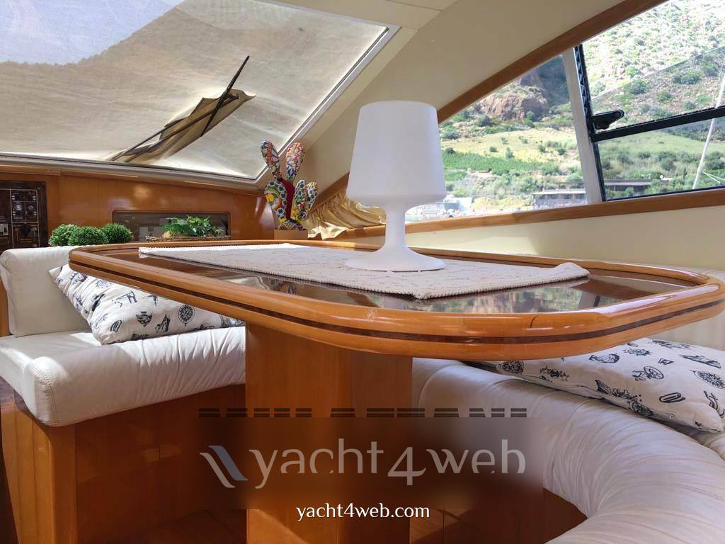 Raffaelli Maestrale 52 fly Barca a motore usata in vendita